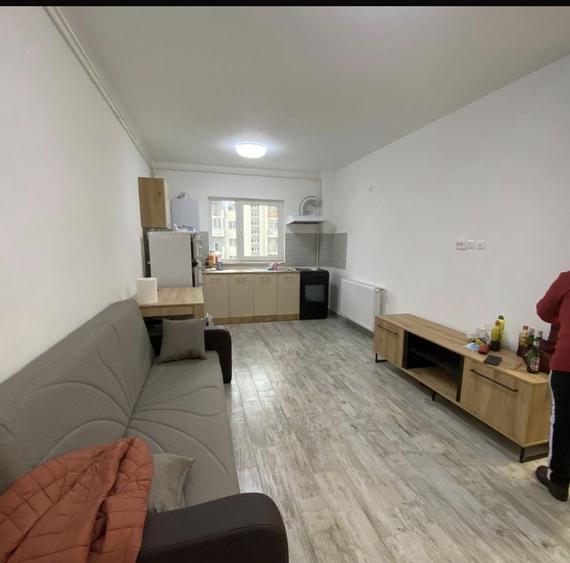 Apartament cu 2 camere semidecomandat în Runcu