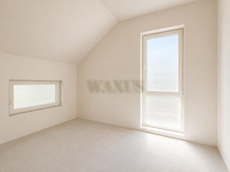 Duplex cu 6 camere cu Canalizare în Chinteni