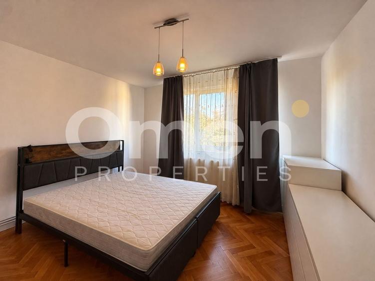 Apartament cu 2 camere semidecomandat, mobilat în Central