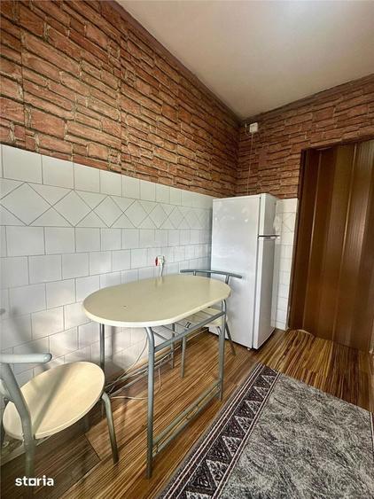 Apartament decomandat cu 3 camere, zona Cetate - 4