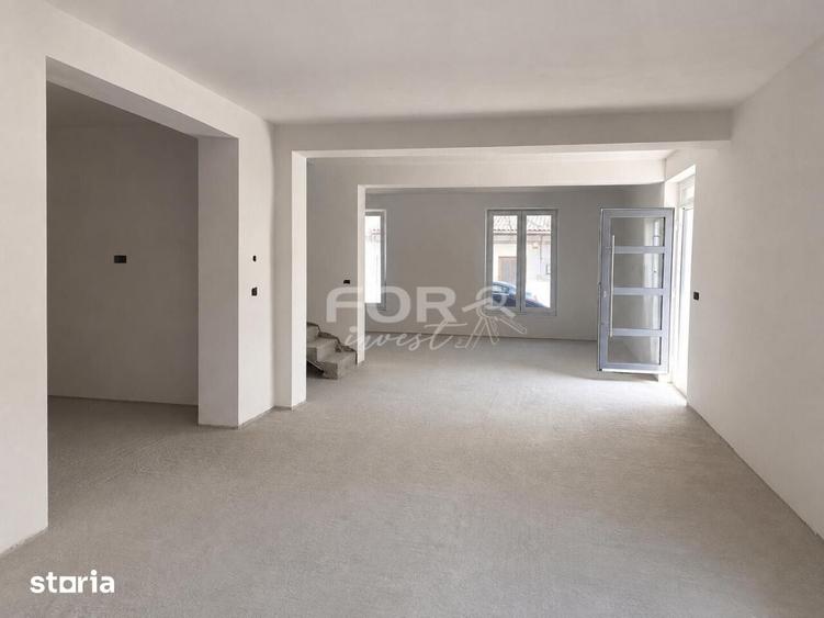 Casă cu 4 camere cu Teren 200 Mp în Dacia