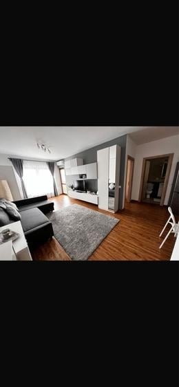 Apartament cu 2 camere decomandat în Metalurgiei