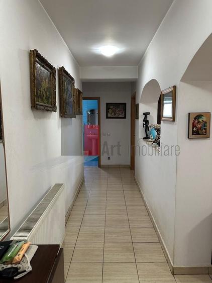 Apartament cu 3 camere decomandat în Prelungirea Ghencea