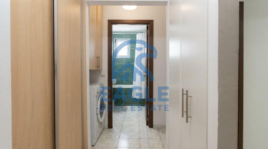 Apartament cu 2 camere decomandat, mobilat în Trocadero