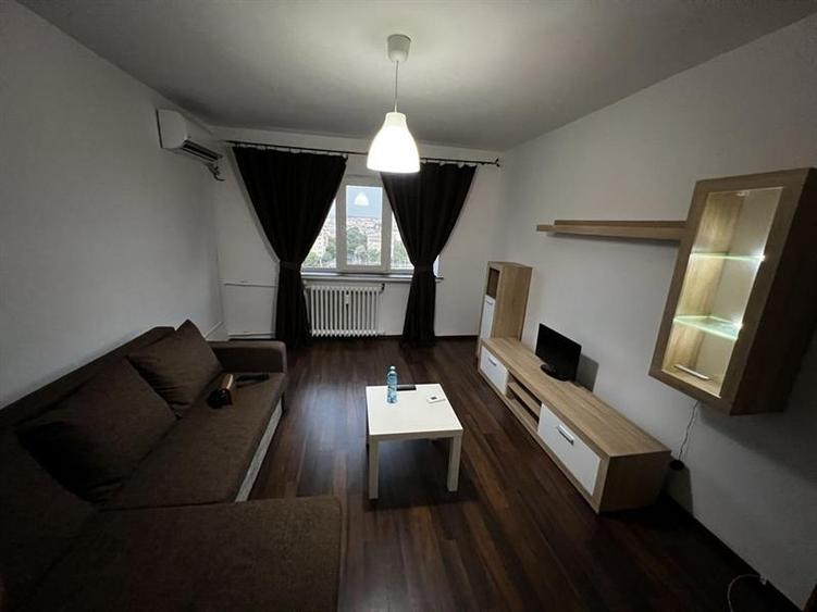 Apartament cu 2 camere decomandat, mobilat în Popoveni