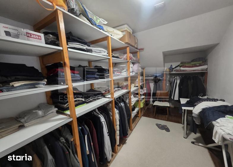 Casă cu 7 camere cu Teren 1000 Mp în Mitocu Dragomirnei