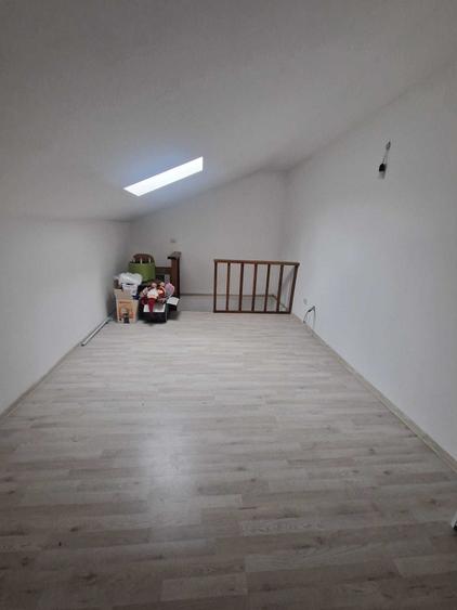 Casă cu 3 camere cu Teren 50 Mp în Moșnița Nouă