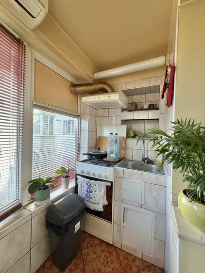 Apartament cu 2 camere decomandat, mobilat în Aradului