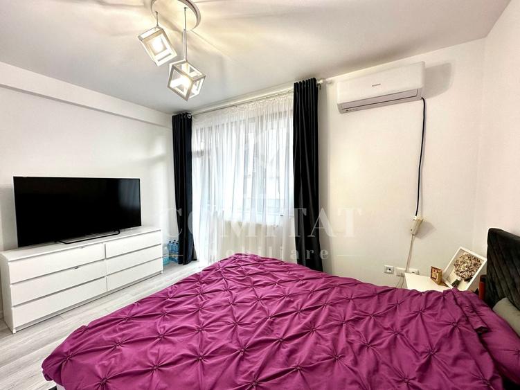 Apartament cu 3 camere semidecomandat, mobilat în Florești