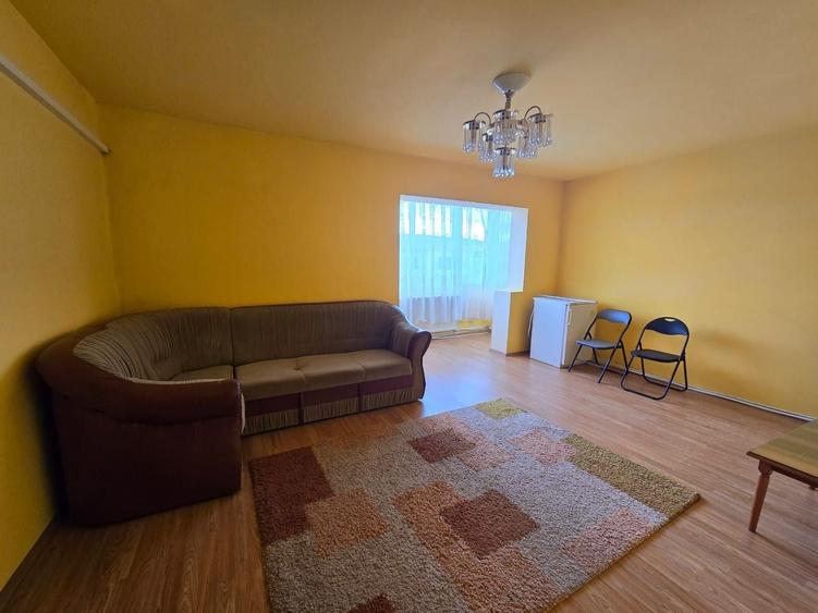 Apartament cu 3 camere decomandat, mobilat în Nord