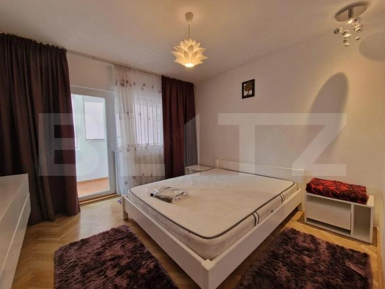 Apartament cu 3 camere decomandat în Zorilor