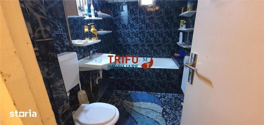 Apartament cu 3 camere decomandat, mobilat în Tolstoi