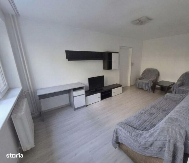 Apartament cu 2 camere decomandat în Drumul Taberei