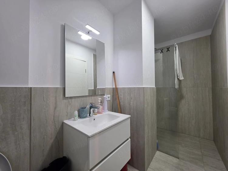 Apartament cu 2 camere decomandat în Cetate
