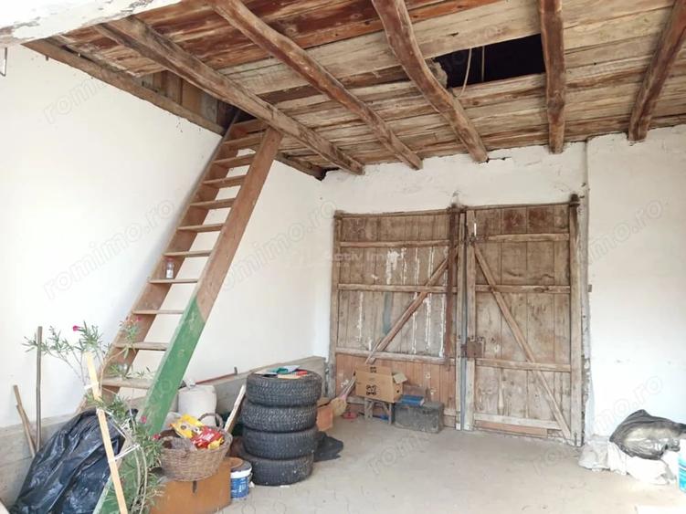 Casă cu Teren 1151 Mp în Ciuchici