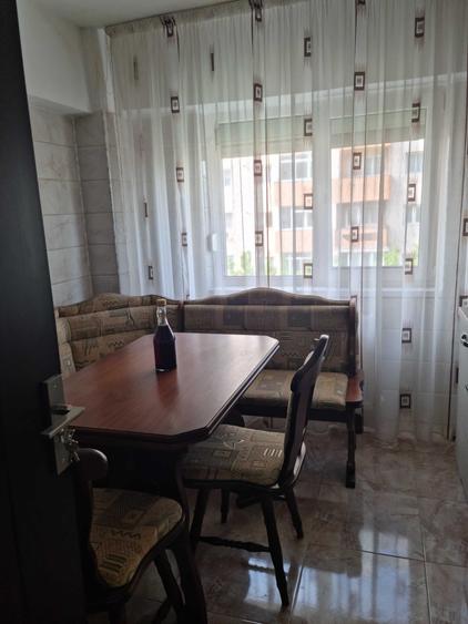 Apartament cu 2 camere decomandat în Cuza Vodă
