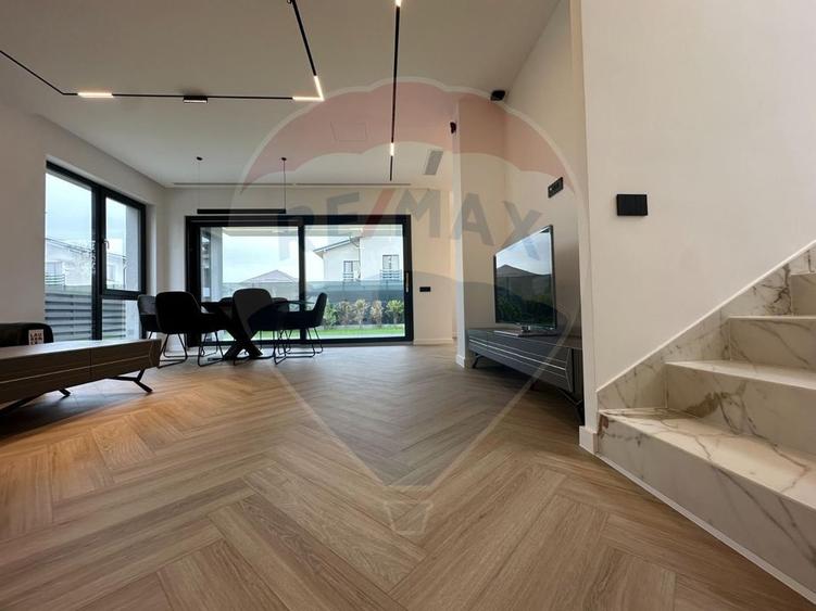 Vila moderna de inchiriat cu 5 camere, prima inchiriere - 14