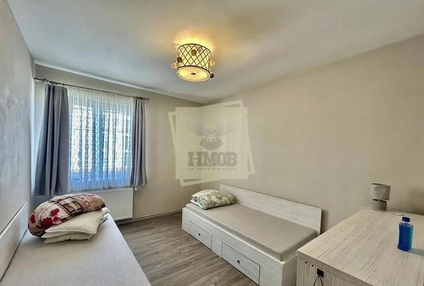 Casă cu 8 camere cu Teren 373 Mp în Lazaret