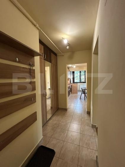 Apartament cu 3 camere semidecomandat, mobilat în Gheorgheni