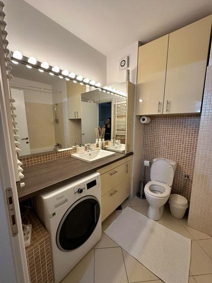 Apartament cu 2 camere decomandat în Parcul Circului