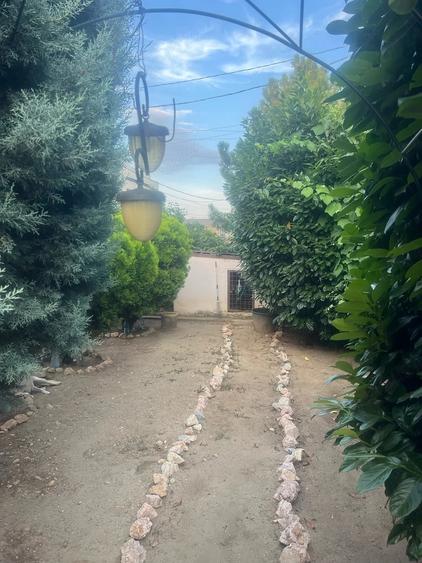 Casă cu Teren 500 Mp în Bariera Vâlcii