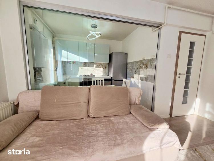 Apartament cu 3 camere decomandat în Dobroești