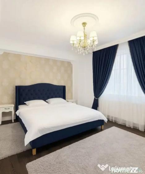 Apartament cu 5 camere decomandat în 1 Mai