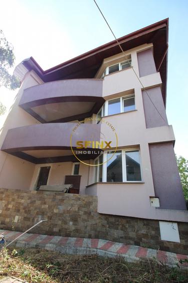 Casă individuală cu 9 camere cu Canalizare în Jilava
