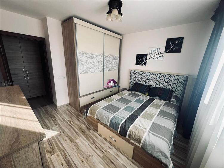 Apartament cu 2 camere decomandat, mobilat în Republicii
