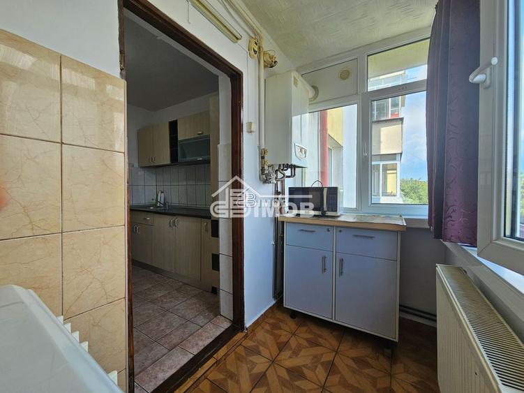 Apartament cu 3 camere, mobilat în Micro 3