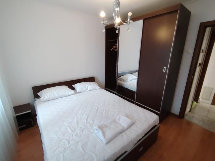 Apartament cu 2 camere decomandat în Drumul Taberei