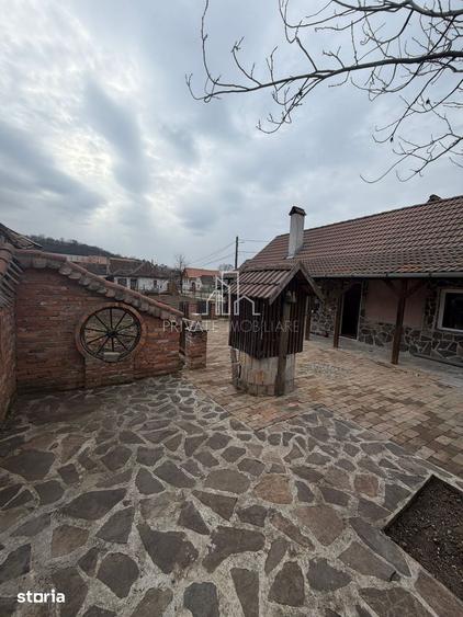 Casă cu 2 camere cu Teren 582 Mp în Saschiz
