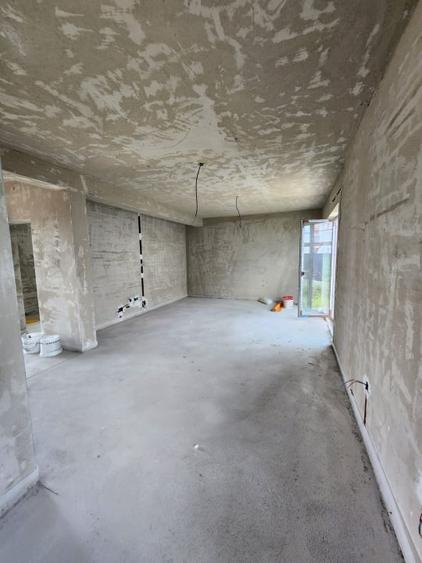 Duplex cu 4 camere cu Canalizare în Florești