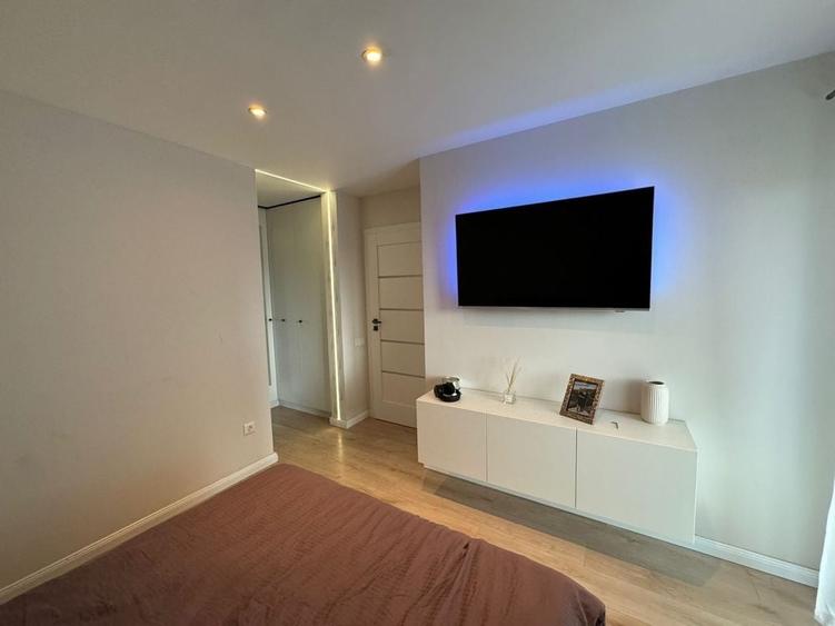 Vand apartament cu 3 camere 78 mp etaj 1 ultrafinisat si mobilat bloc nou Ansamblu Riverland - 3