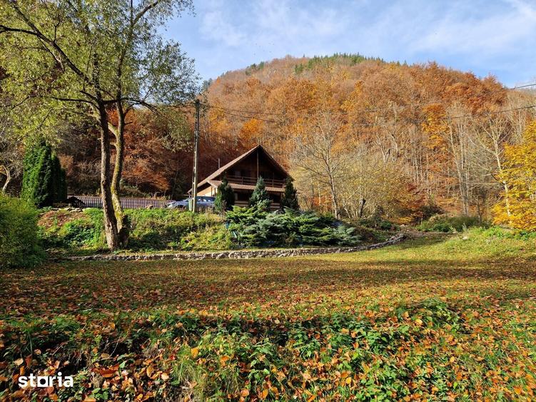Casă cu 4 camere cu Teren 900 Mp în Bratca