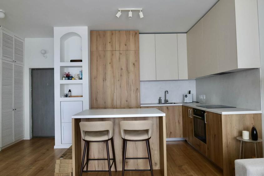 Apartament cu 2 camere semidecomandat în Florești
