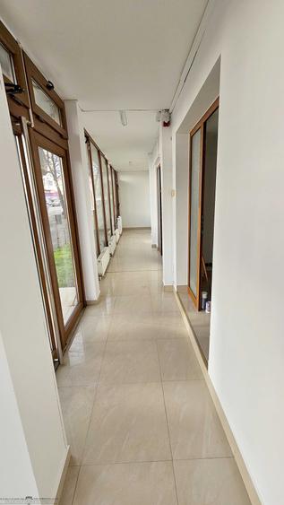 Spațiu comercial, de 102 mp, în Central