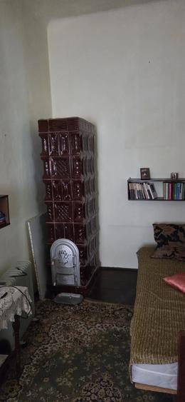 Casă cu 3 camere cu Teren 200 Mp în Central