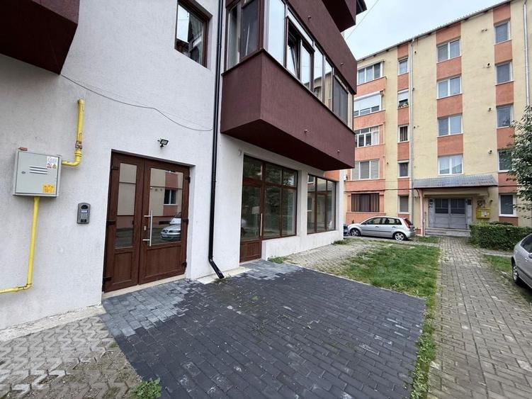 Spațiu comercial, de 38 mp, în Central