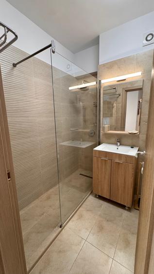 Apartament cu 3 camere decomandat în Lacul Morii