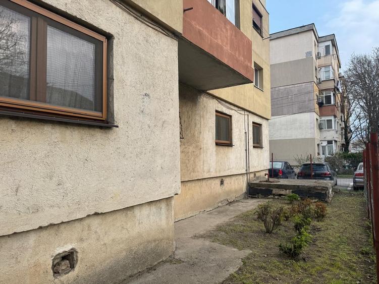 Apartament cu 3 camere decomandat în Ultracentral