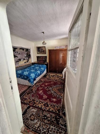 Casă cu 6 camere cu Teren 2080 Mp în Topraisar