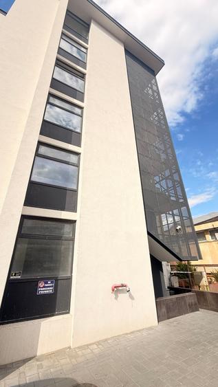 Apartament cu 3 camere decomandat în Orașul Vechi