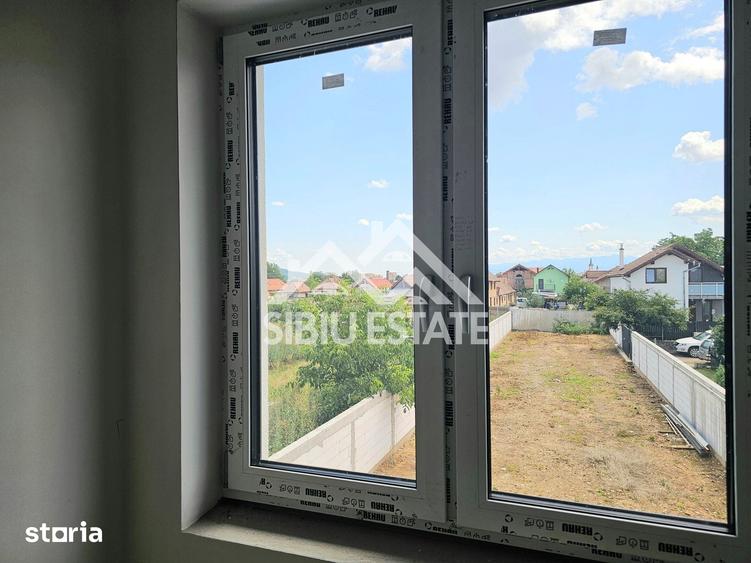 Casă cu 4 camere cu Teren 600 Mp în Țiglari
