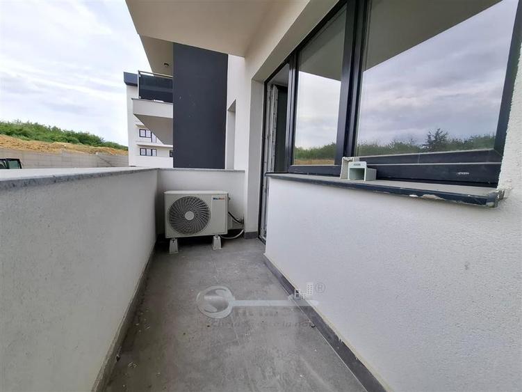 Apartament cu 3 camere decomandat în Galata