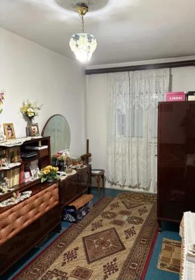 Apartament cu 2 camere semidecomandat în Zalhanaua