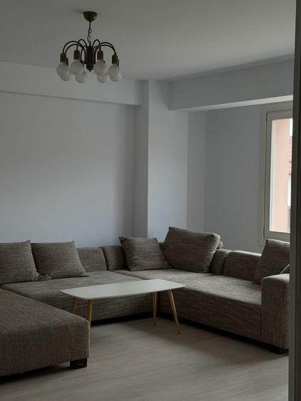 Apartament 3 camere de inchiriat - 1
