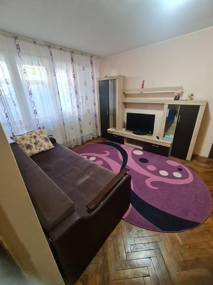 Vind 2camere tiglina2 etaj 1 - 15
