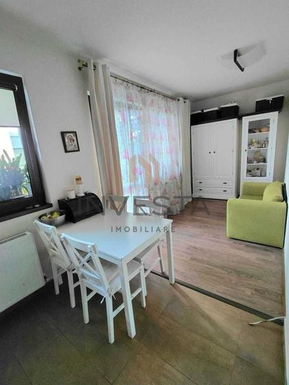 Apartament cu 3 camere semidecomandat, mobilat în Borhanci