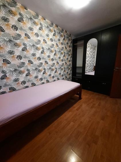 Apartament cu 3 camere decomandat în Tudor